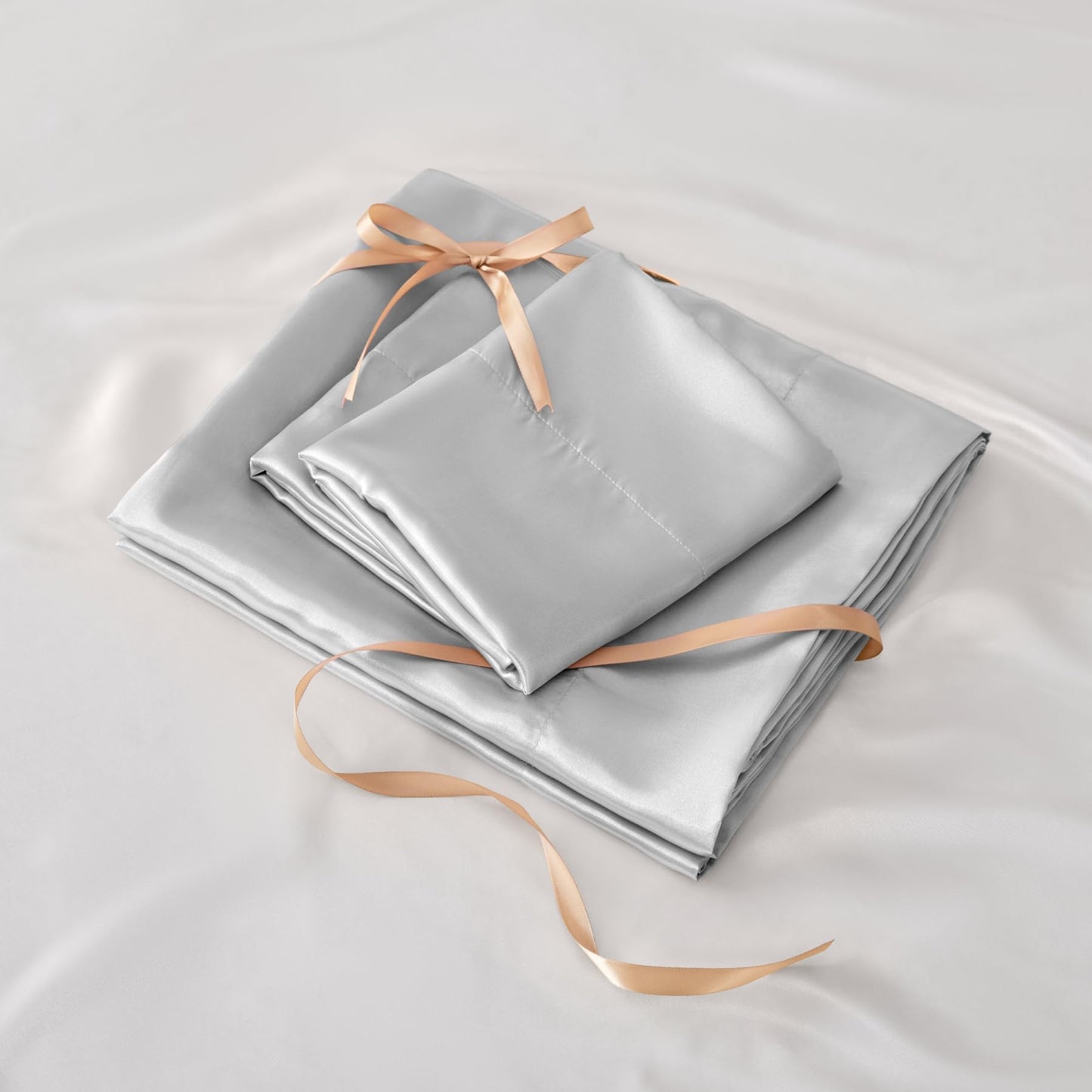 3-Piece Cooling Bed Sheet Set (2 Pillowcases + 1 Fitted Sheet)
