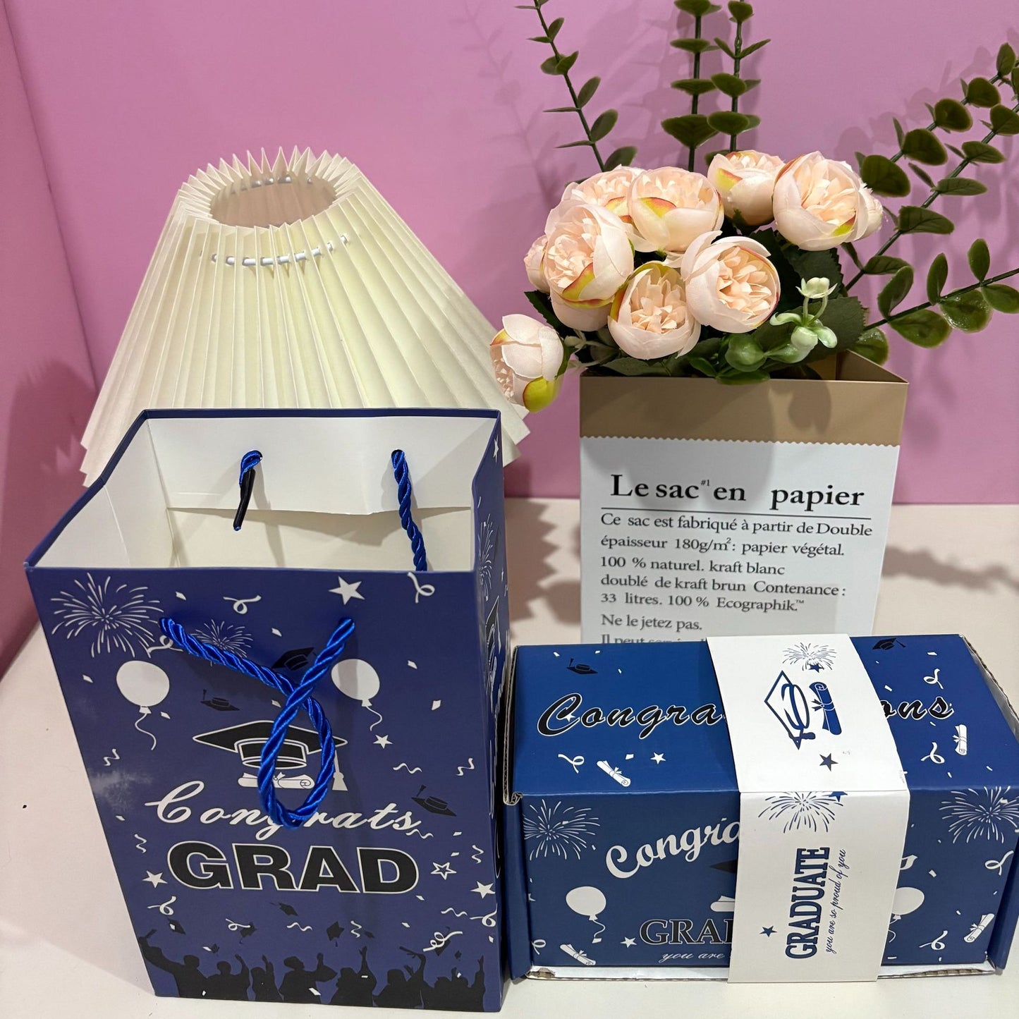 šSurprise Gift Box Explosion for Birthday and Graduationš„