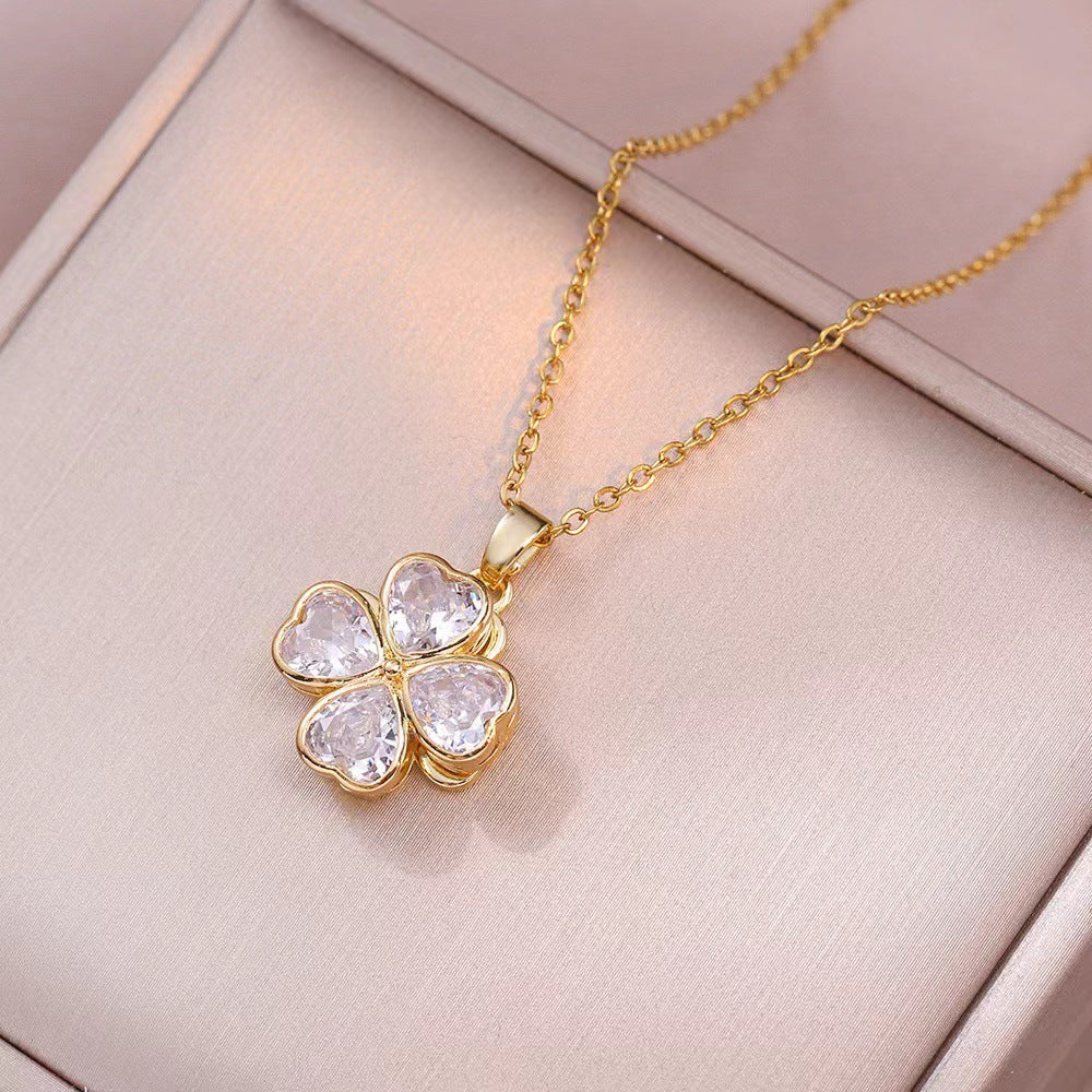 šæšThe best gift-Lucky four-leaf clover rotating crystal necklaceš„
