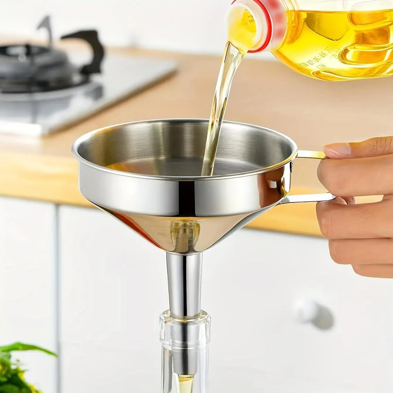 The funnel filter screen is leaking oil, the kitchen oil pouring device is thickened with a large diameter for household use, and the classification filter is a universal funnel