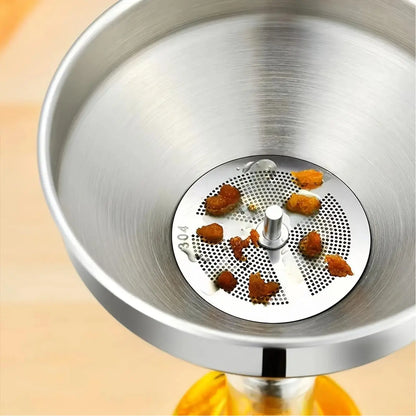 The funnel filter screen is leaking oil, the kitchen oil pouring device is thickened with a large diameter for household use, and the classification filter is a universal funnel